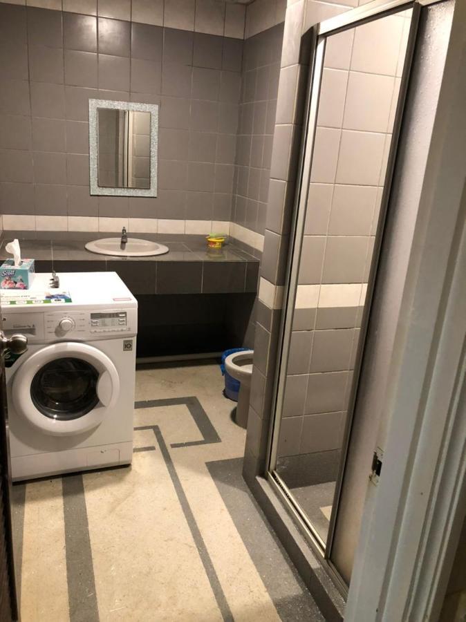 Riverbank Suites Waterfront クチン エクステリア 写真